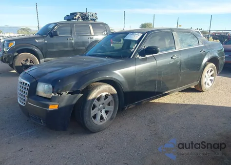 2006 Chrysler 300 Touring z USA, uszkodzony, nr VIN 2C3KA53G36H496402